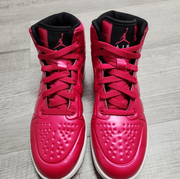 SOLD!!Jordan 1 Anodized Cherry - Picture 3 of 5